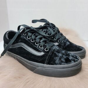 Vans Old Skool ‘Black Velvet’ Skate Shoe Sneaker Snaker Women’s Size 5.5